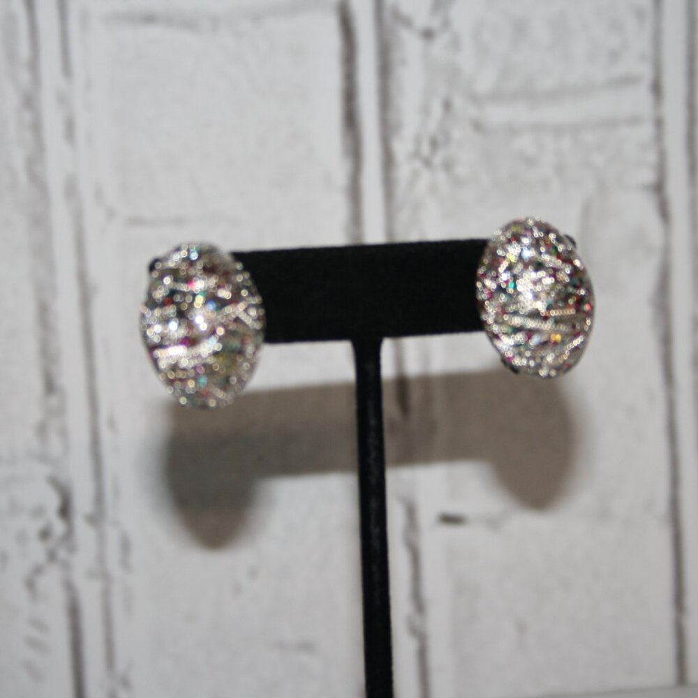 Beautiful silver and colorful glitter clip on vintage earrings 1" - Picture 4 of 5